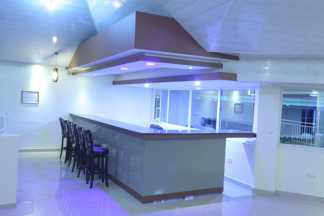 Dove Hotel Кигали Экстерьер фото