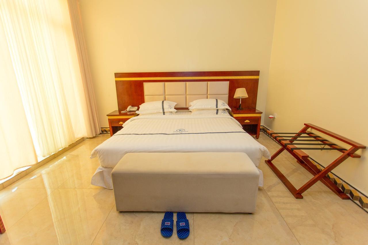 Dove Hotel Кигали Экстерьер фото